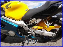 Honda CBR 600F YellowithBlue 1999