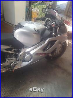 Honda CBR 600f Silver