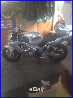 Honda CBR 600f Silver