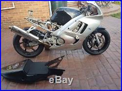 Honda CBR600 f2 Race Track bike. Maxton shock, Many spares, wets, wheels